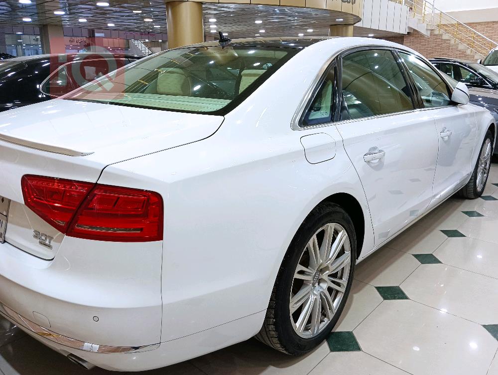 Audi A8